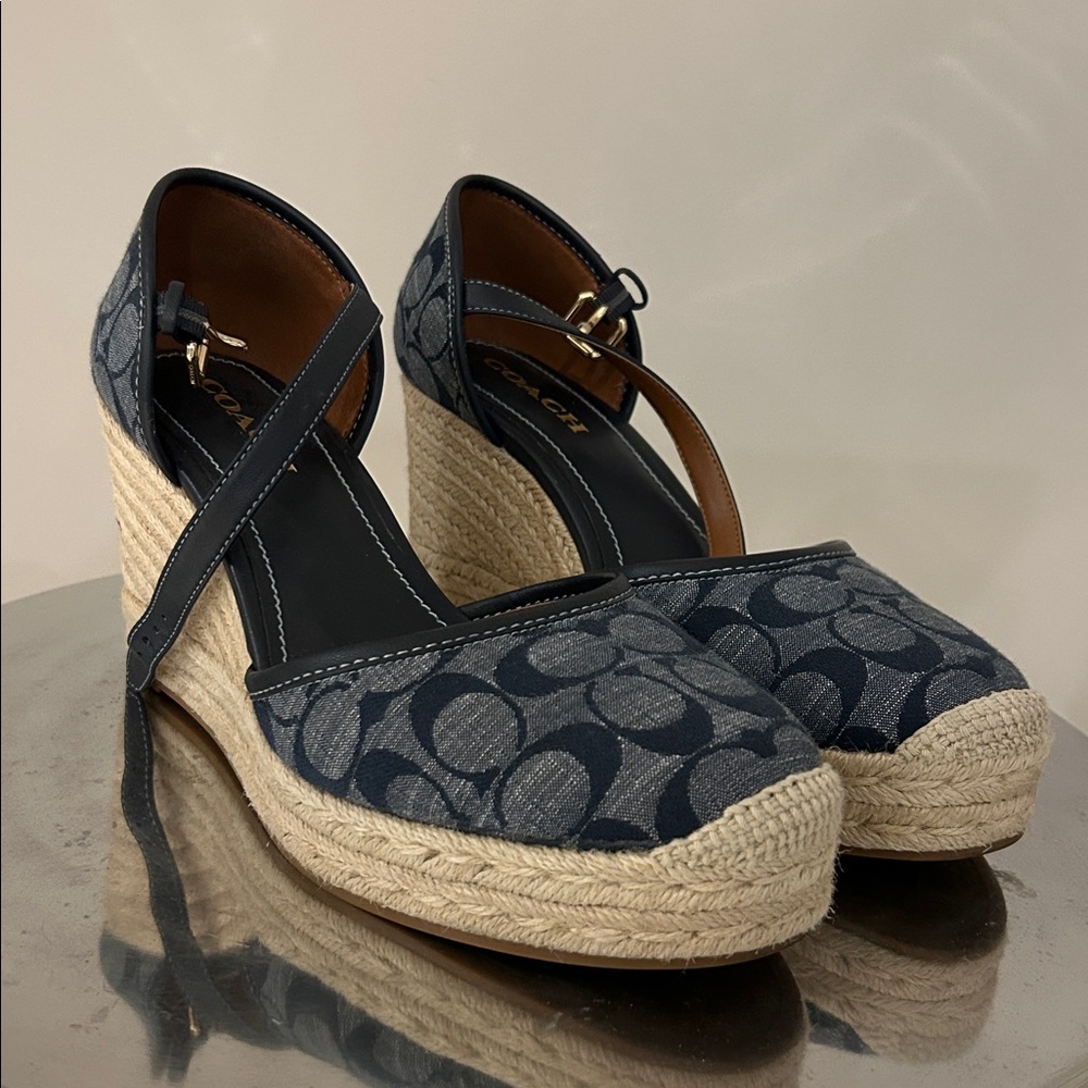 Coach Signature Canvas 3.25” Wedge - Look Like New